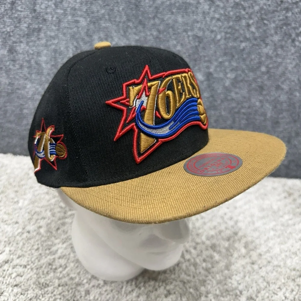 Philadelphia 76ers hat cap snapback Mitchell & Ness 2 tone
